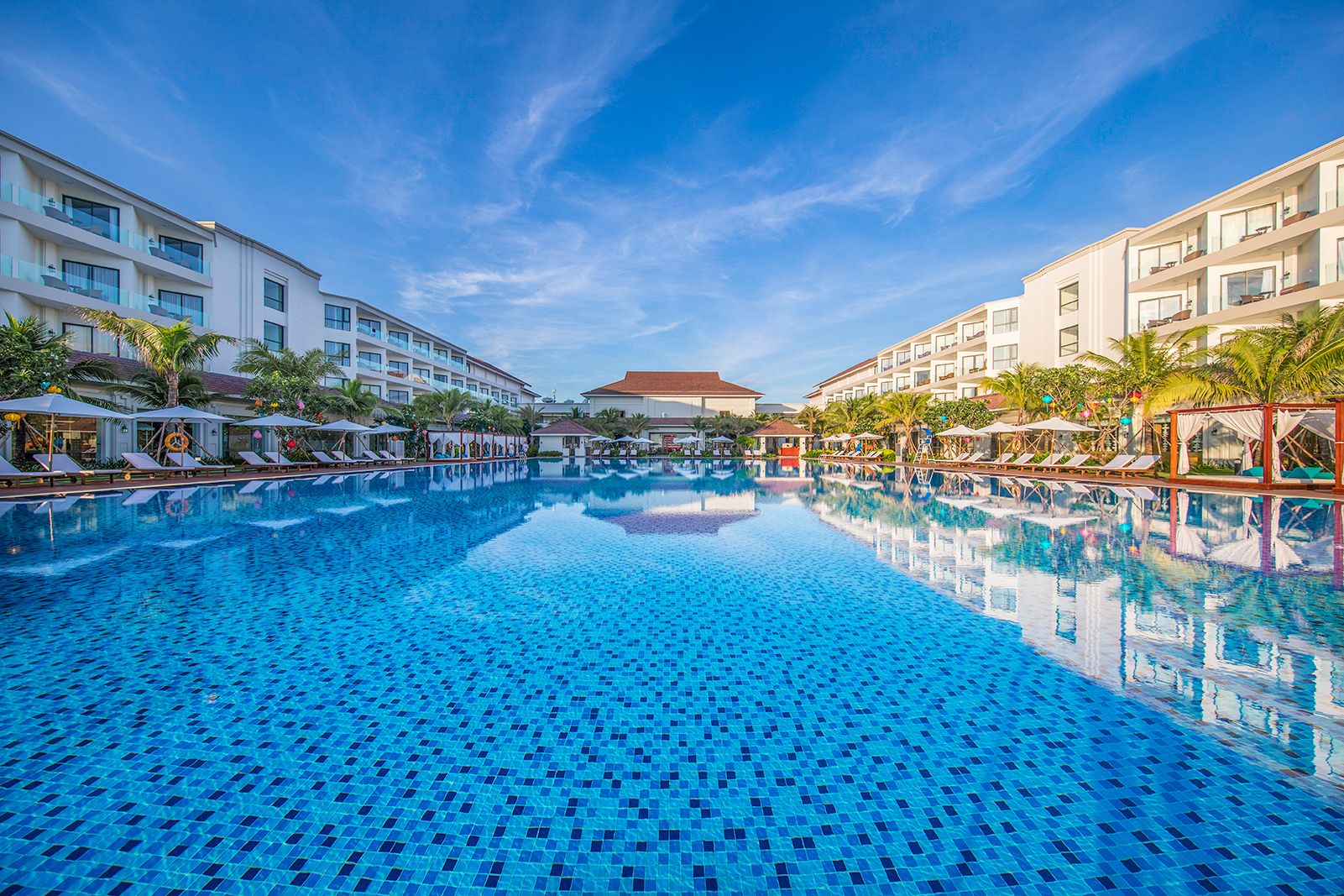 15. Outdoor Swimming Pool-1