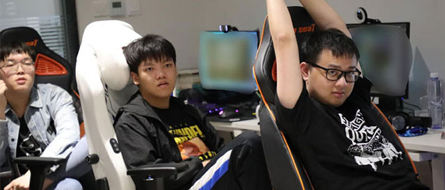 suning-gaming-tro-lai-tap-luyen-chuan-bi-cho-lpl-mua-he-2021-1733