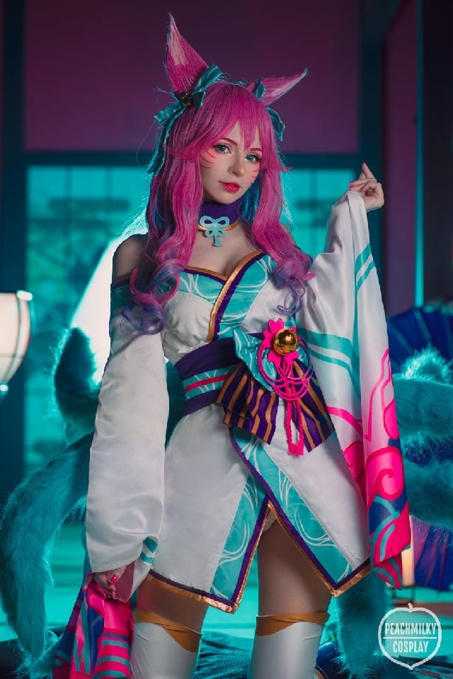 Nữ coser PeachMilky Cosplay Ahri Chiêu Hồn Thiên Hồ 