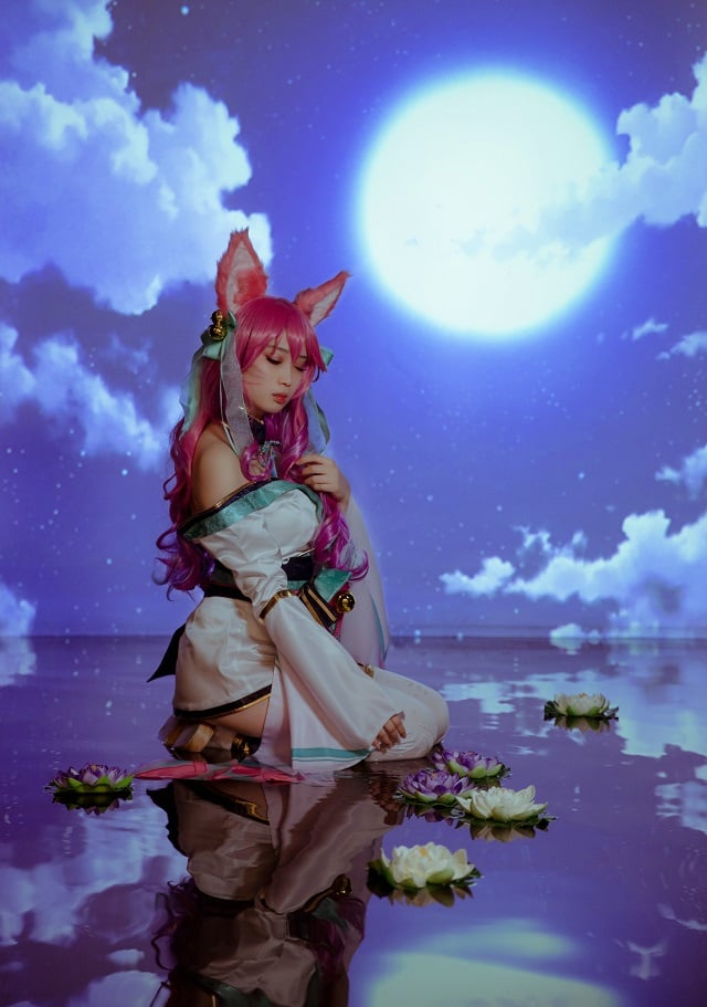 Nữ coser CoA Cosplay Ahri Chiêu Hồn Thiên Hồ (2)