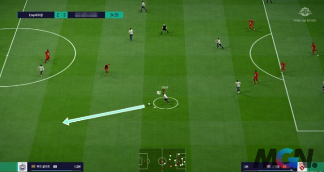FIFA Online 4 gameplay 8.0 kỹ năng Di chuyển ngay khi đỡ bước 1
