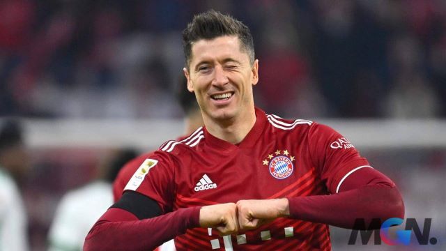 FIFA Online 4 tiền đạo Shevchenko Lewandowski Torres CR7 Rô béo Ronaldo