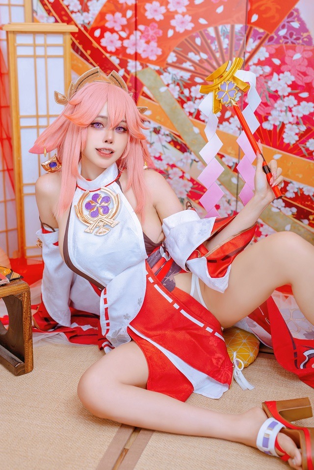 Byoru - nữ coser gốc Việt xuất hiện cực cháy trong bộ ảnh cosplay Yae Miko