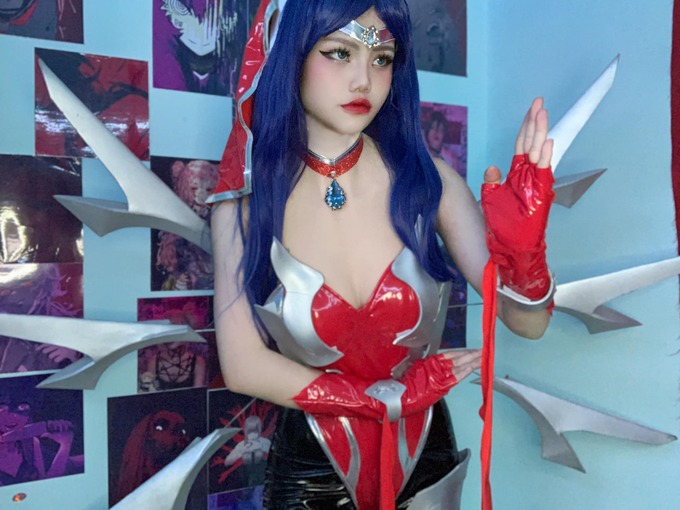 Coser Moon Yuan