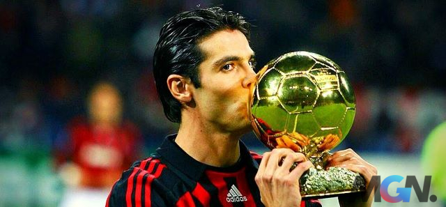 FIFA Online 4: Review thiên thần Ricardo Kaká LN +6, siêu tiền vệ top đầu game