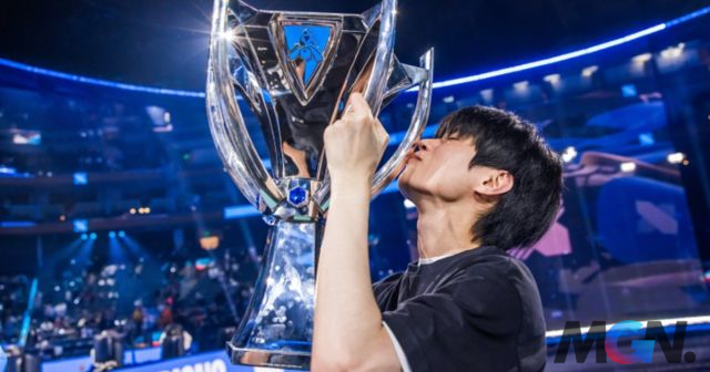 Chức vô địch CKTG 2022 của Deft