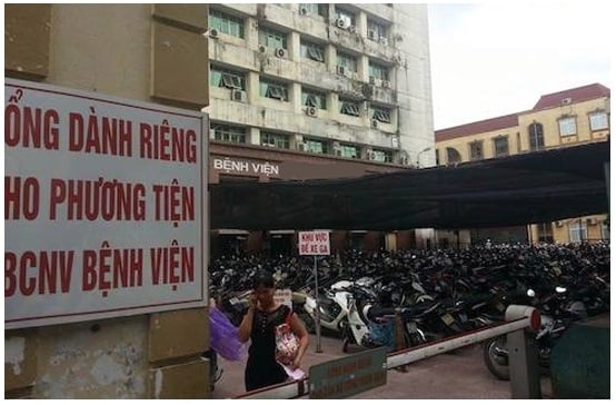 Địa chỉ gửi ô tô, xe máy vào Bệnh viện Bạch Mai mới nhất