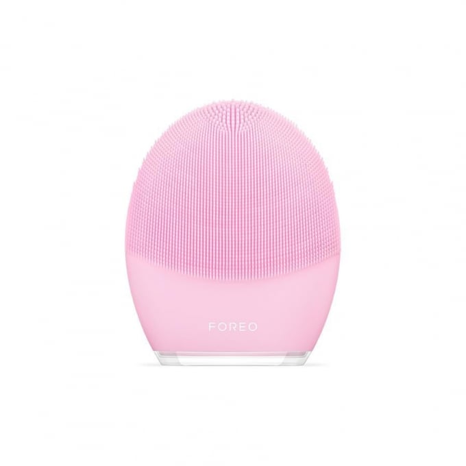 Foreo Luna 3 với thiết kế màu hồng dành cho da thường