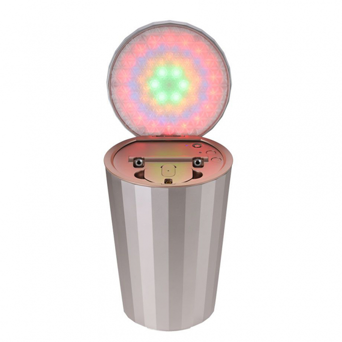 Máy xông mặt Yaman Steamer được tích hợp thêm công nghệ đèn LED IS100