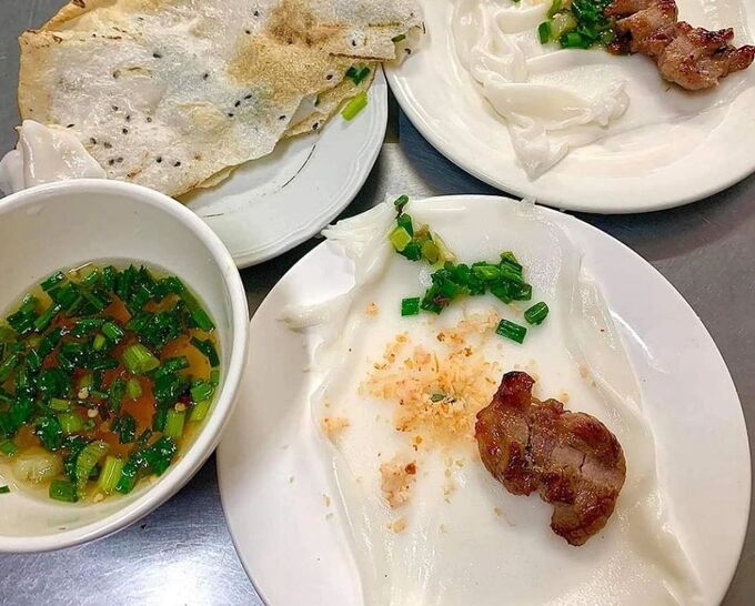 banh-dap-nha-trang - mon-banh-la-cua-thanh-pho-bien-an-mot-lan-la-nho-mai-5