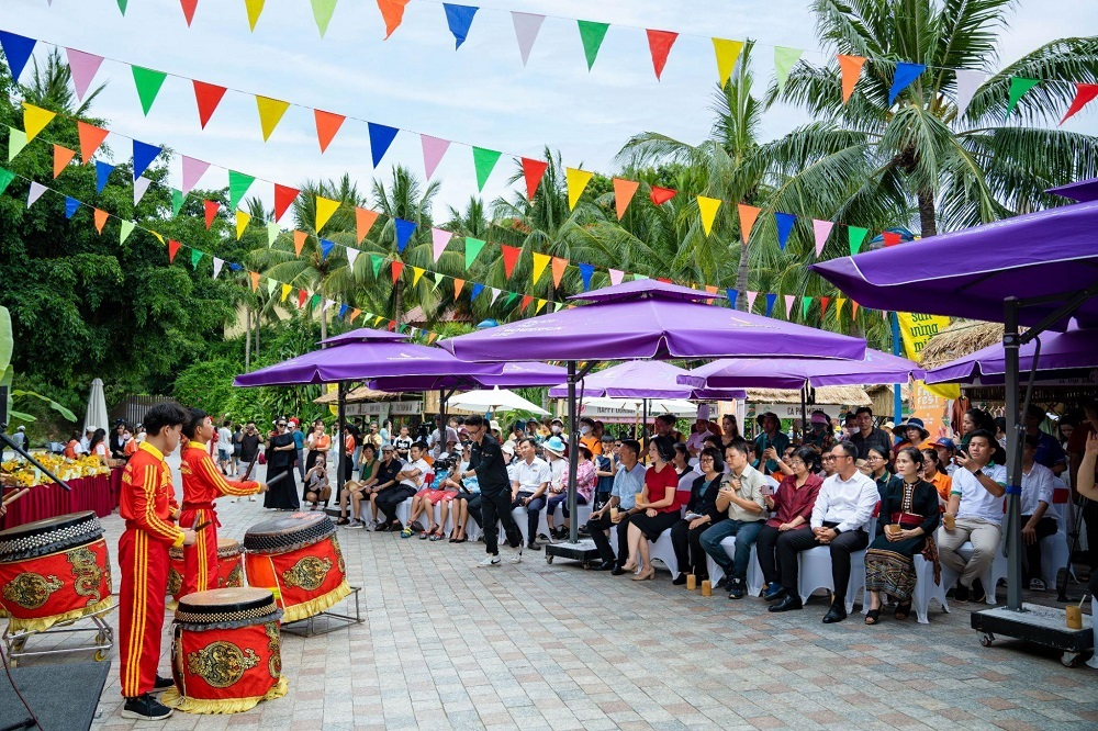 Lễ hội này sẽ kéo dài từ ngày 9/6 đến ngày 16/7 với hơn 45 gian hàng đặc sản bản địa Việt, đa dạng các sản phẩm nông nghiệp sạch cũng như các chế phẩm từ nguyên liệu hữu cơ. Ảnh sưu tầm