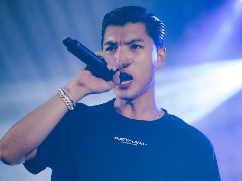 Vào tối ngày 15/6, Ban tổ chức của lễ hội âm nhạc 8Wonder tại VinWonder đã xác nhận việc nam rapper đình đám HIEUTHUHAI là nghệ sĩ Vpop đầu tiên xuất hiện trong dàn lineup, đồng hành cùng với Charlie Puth. Ảnh sưu tầm