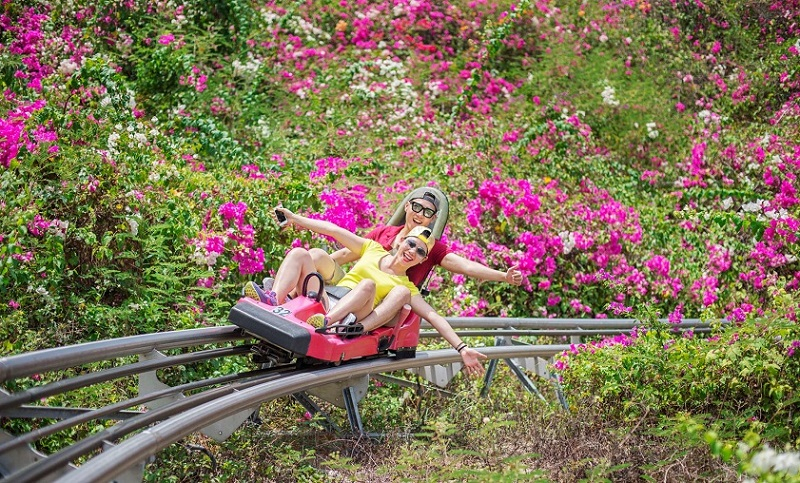 Bên cạnh đường trượt Zipline thì những trò chơi cảm giác mạnh ở Vinpearl Nha Trang cũng sẽ rất hấp dẫn du khách. Ảnh sưu tầm