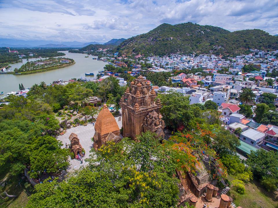 Ghi nhận, chỉ tính riêng trong dịp Festival Biển Nha Trang - Khánh Hòa năm 2023 tổ chức vào thời điểm đầu tháng 6 đã thu hút khoảng 600.200 lượt khách đến tham quan cũng như nghỉ dưỡng. Ảnh sưu tầm