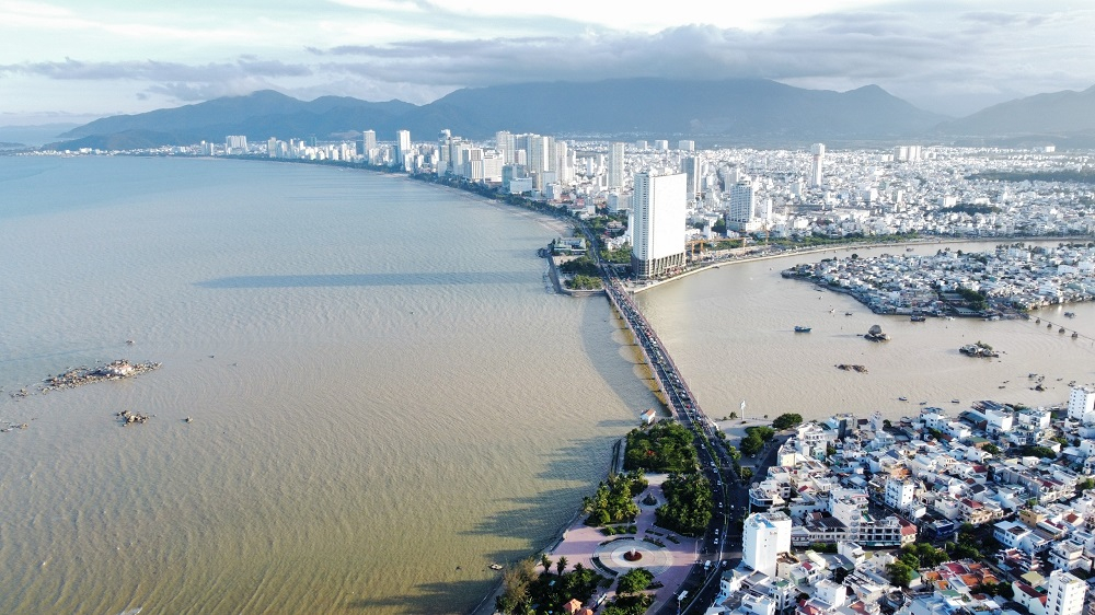 Du lịch Khánh Hòa tăng trưởng mạnh mẽ, tuy nhiên vẫn chưa phục hồi về lại mức trước dịch Covid-19