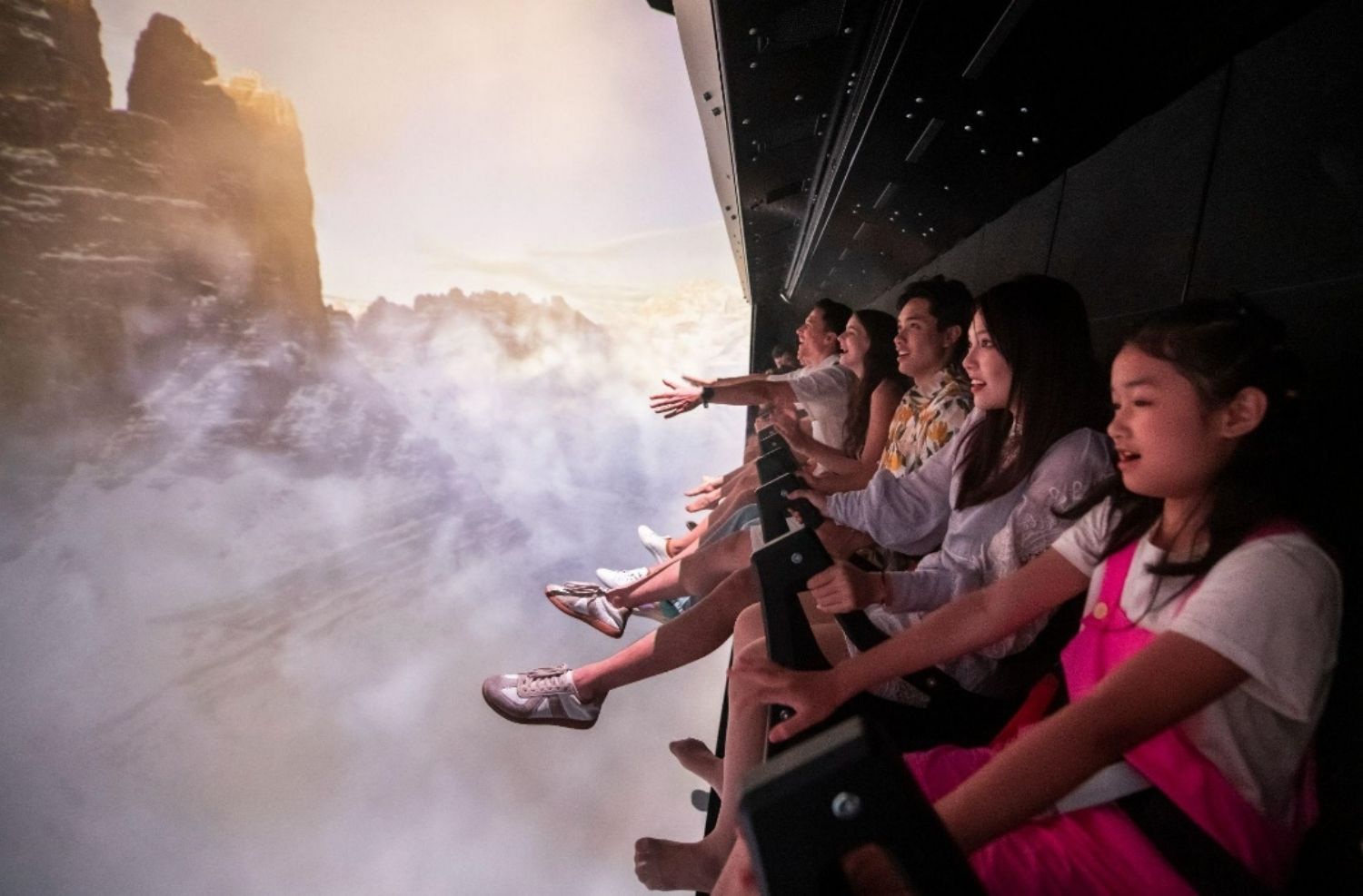 Công viên chủ đề VinWonders Nha Trang là điểm đến yêu thích của những tâm hồn đam mê khám phá và phiêu lưu với nhiều trò chơi ấn tượng