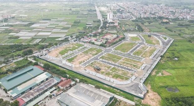 Hội Môi giới BĐS Việt Nam cho rằng, hàng hóa BĐS hình thành trong tương lai, khi qua sàn giao dịch buộc phải được thẩm định, thẩm tra, tuân thủ các quy định của pháp luật mới sẽ giúp ngăn chặn các hành vi lừa đảo bán BĐS ma, BĐS ảo,…