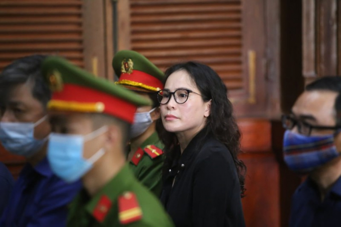 Bà Lê Thị Thanh Thúy, cựu chủ tịch Công ty Hoa Tháng Năm, tại phiên xử sơ thẩm. Ảnh: H.GIANG