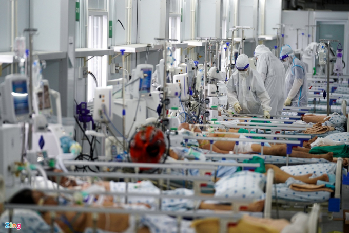 Bên trong Trung tâm Hồi sức người bệnh Covid-19 do Bệnh viện Đại học Y Dược TP.HCM vận hành. Ảnh: Chí Hùng.