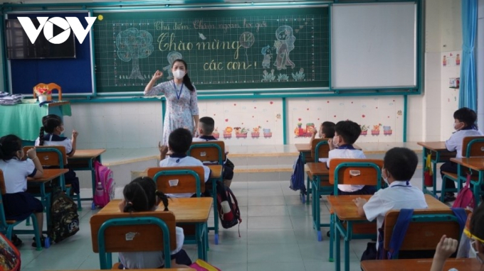 Học sinh lớp 1 tại trường Tiểu học Thạnh An đi học từ ngày 20/10 (Ảnh: Vũ Hường)
