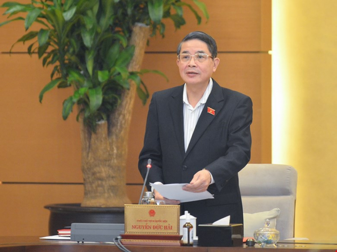 Phó chủ tịch Quốc hội Nguyễn Đức Hải phát biểu kết luận phiên thảo luận về dự án cao tốc Bắc - Nam. Ảnh: Quốc hội.