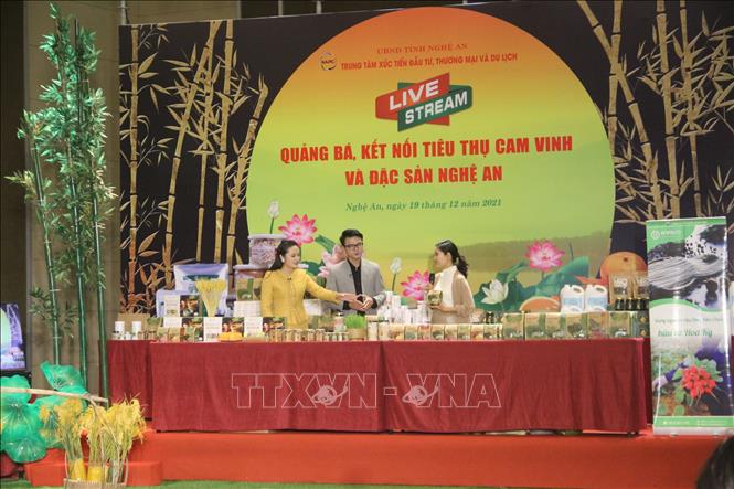 Trong đợt livestream lần này, ngoài cam Vinh, sẽ có hơn 50 sản phẩm đặc sản khác của Nghệ An sẽ được lên sóng trực tiếp để quảng bá tới người tiêu dùng trong và ngoài nước.