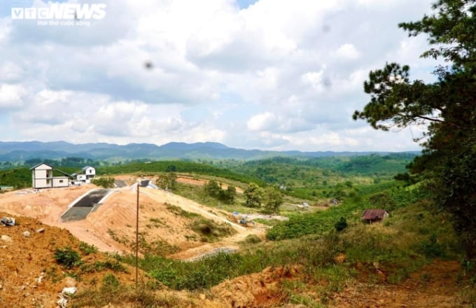Toàn cảnh
