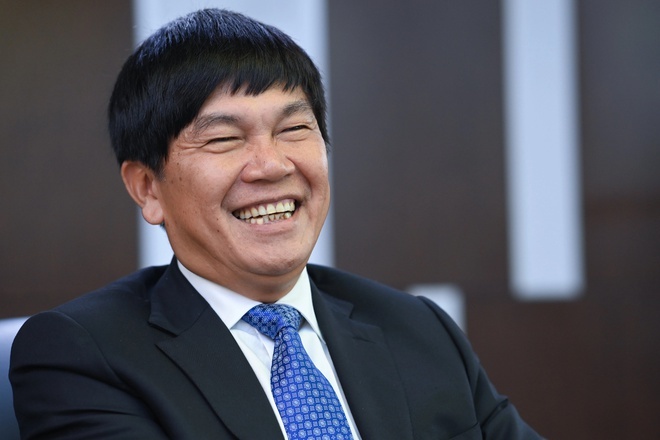 Tỷ phú Trần Đình Long.