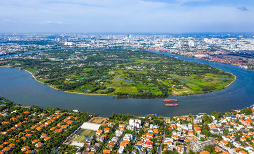 Không chỉ người dân mà lãnh đạo quận Bình Thạnh, TP HCM cũng đang nóng lòng chờ dự án khu đô thị Bình Quới - Thanh Đa triển khai thực hiện Ảnh: HOÀNG TRIỀU