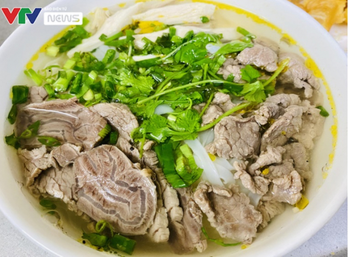 Phở bò Việt Nam tiếp tục là một trong những món ăn có nước dùng ngon nhất thế giới.
