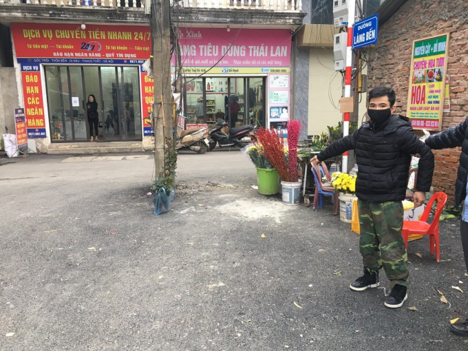 Đối tượng Huyên thực nghiệm hiện trường. Ảnh: SKĐS