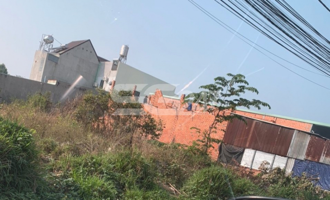 Tờ 5 thửa 233 có diện tích 7.471m2 tr0ng đó có 1,234,8m2 đất quy hoạch đất giao thông