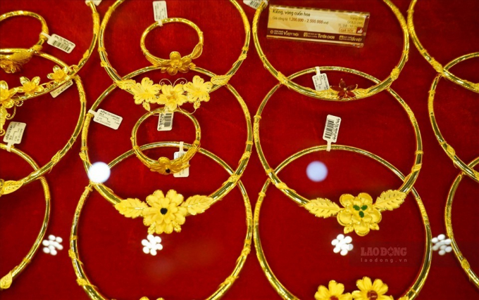Tuần này, giá vàng trong nước bất động, tuy nhiên người mua vàng vẫn lỗ nặng nếu đầu tư. Ảnh minh họa: Phan Anh