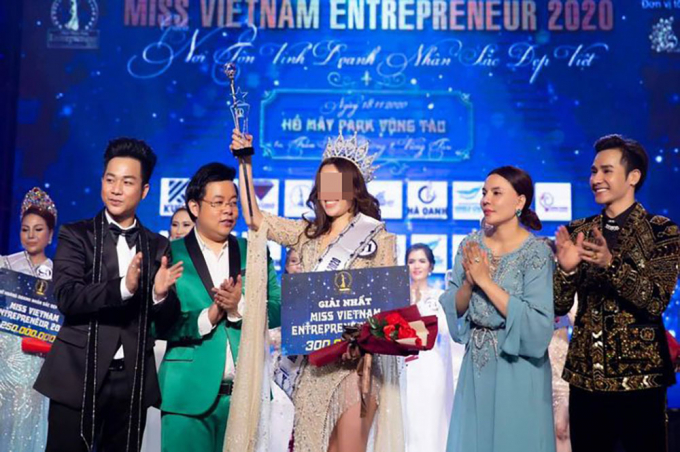 Thí sinh Hoa hậu và Á hậu của cuộc thi đã có đơn tố cáo