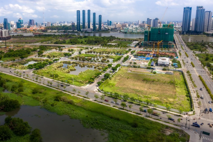 Việc các doanh nghiệp trúng đấu không thực hiện dự án trên các lô đất trúng đấu giá như kế hoạch sẽ tác động đến tâm lý thị trường trong thời gian tới. Ảnh: Quỳnh Danh.
