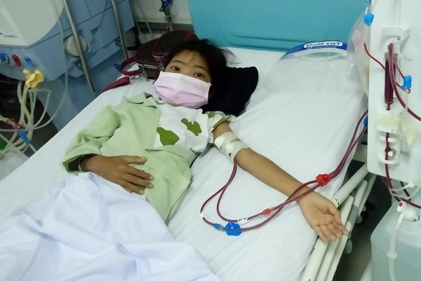Mới 19 tuổi, Ngọc Thuyền đã trải qua 7 năm đằng đẵng chạy thận nhân tạo.