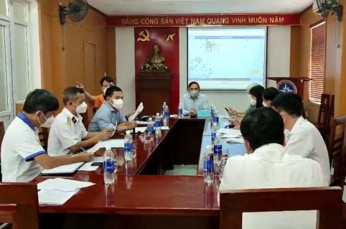 Thứ trưởng Bộ GTVT Nguyễn Xuân Sang trực tiếp chỉ đạo công tác tìm kiếm, cứu nạn