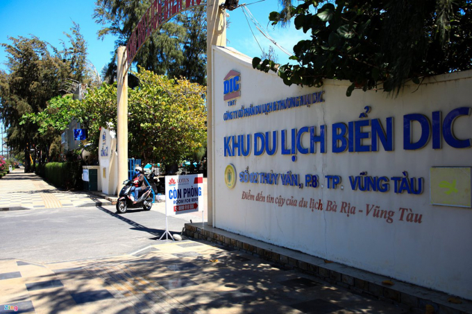 Đến giữa cuối tháng 2, hầu hết cơ sở thuộc diện bị thu hồi đất vẫn hoạt động bình thường. Ảnh: Quỳnh Danh.