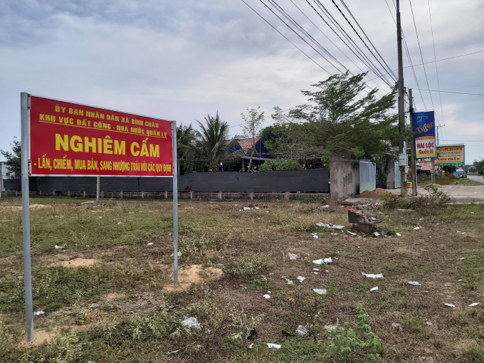 Khu đất ở Láng Hàng bị dân chiếm trái phép NGUYỄN LONG