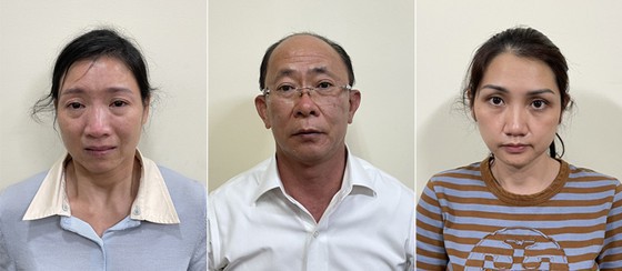 Các bị can lần lượt từ trái sang phải: Trần Đình Như Ý, Võ Hồng Cường, Nguyễn Thục Anh