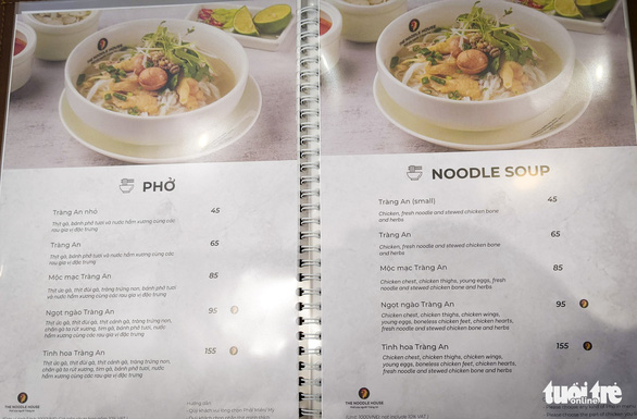 Những loại phở khác tiệm này bán có giá thấp hơn, từ 45.000 - 155.000 đồng/tô tùy nguyên liệu - Ảnh: TẤN LỰC