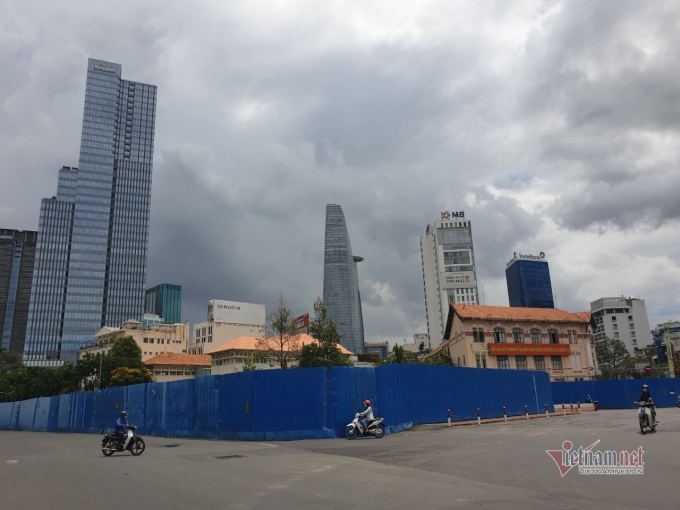Mặt bằng thi công metro trước chợ Bến Thành