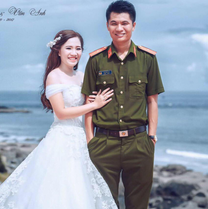 Trung úy Thái Ngô Hiếu cùng vợ
