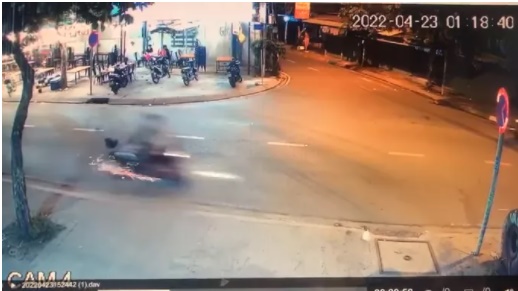 Vụ việc được camera ghi lại