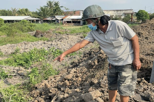 Mặc dù Nghị quyết HĐND tỉnh không đồng ý việc thu hồi 20m bên đường, thế nhưng chính quền TP Tân An vẫn tiến hành cưỡng chế, tự ý hoả thiêu hài cốt của gia đình ông Phạm Văn Nghi, một gia đình Liệt sỹ có công với cách mạng.