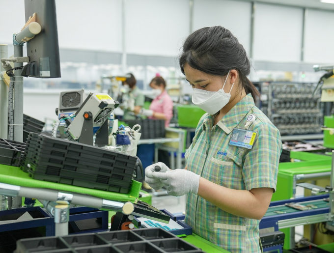 Khoảng 60% điện thoại của Samsung bán ra trên toàn cầu được sản xuất tại Việt Nam THÙY LINH