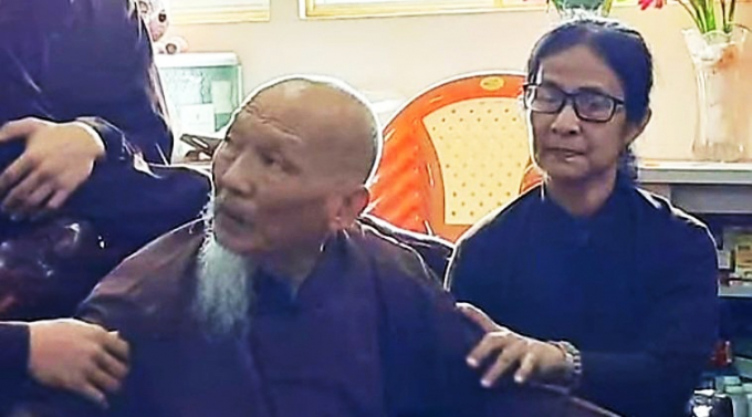 Bị can Cao Thị Cúc và Lê Tùng Vân được xác định cầm đầu nhóm “biến gia thành tự” Tịnh thất Bồng Lai CTV