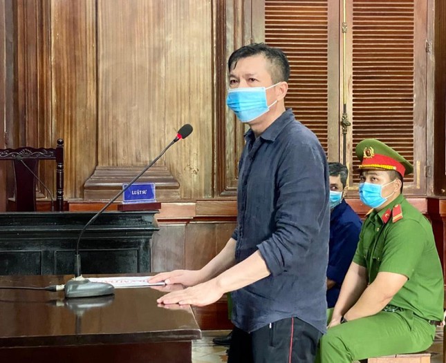 Cựu CSGT Công an tỉnh Đồng Nai - bị cáo Nguyễn Cảnh Chân tại phiên tòa.