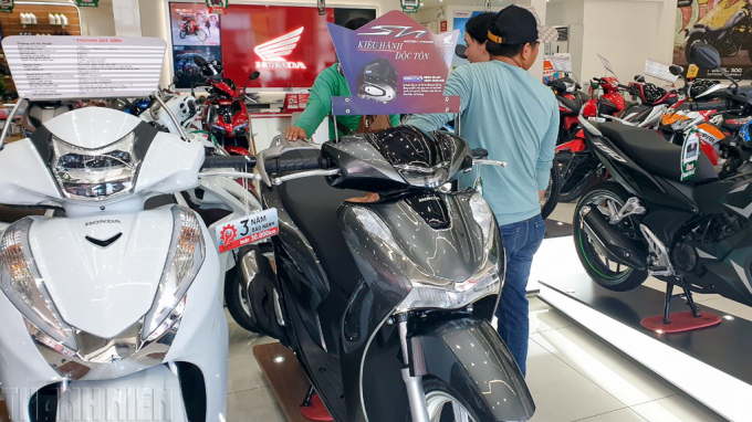Nhiều người tiêu dùng tại Việt Nam bày tỏ bức xúc, kêu gọi tẩy chay hãng xe máy đang có thị phần lớn nhất Việt Nam TRẦN HOÀNG