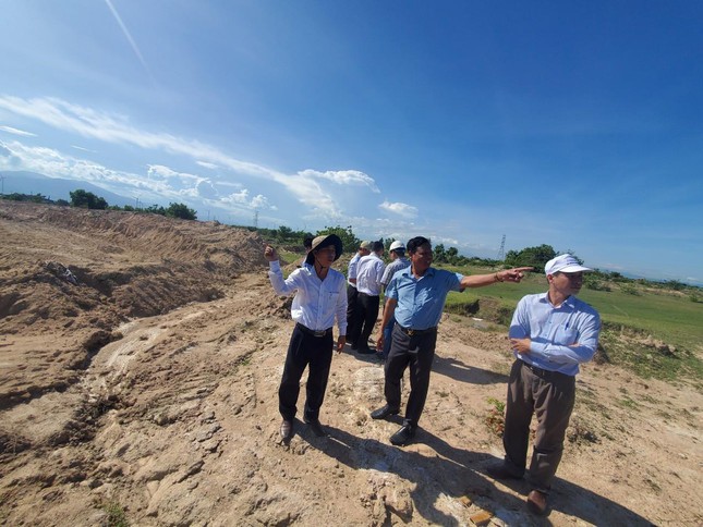 Đoàn kiểm tra thực địa tại KCN Phước Nam